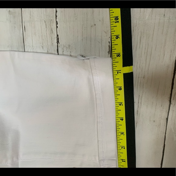 NWT Gloria Vanderbilt White Slimming Capris Sz. 6 - Picture 10 of 16